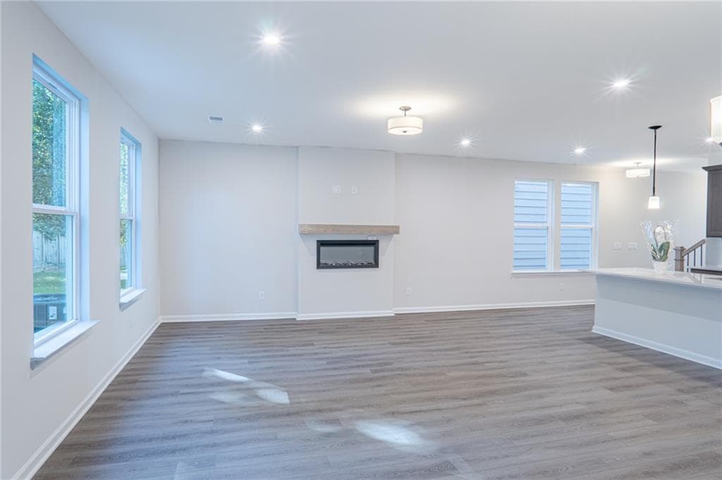 3 bedroom, 3 bathroom, 2,008 sq ft single family residence for rent at 744 Smokey Quartz Way, Kennesaw, GA 30144 for $2,995 a month — photo 4