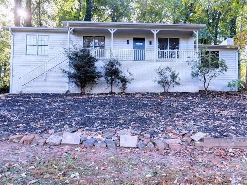 3 bedroom, 2 bathroom, 2,026 sq ft single family residence for rent at 562 Hidden Hills Court, Marietta, GA 30066 for $2,500 a month — photo 2