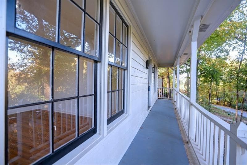 3 bedroom, 2 bathroom, 2,026 sq ft single family residence for rent at 562 Hidden Hills Court, Marietta, GA 30066 for $2,500 a month — photo 4