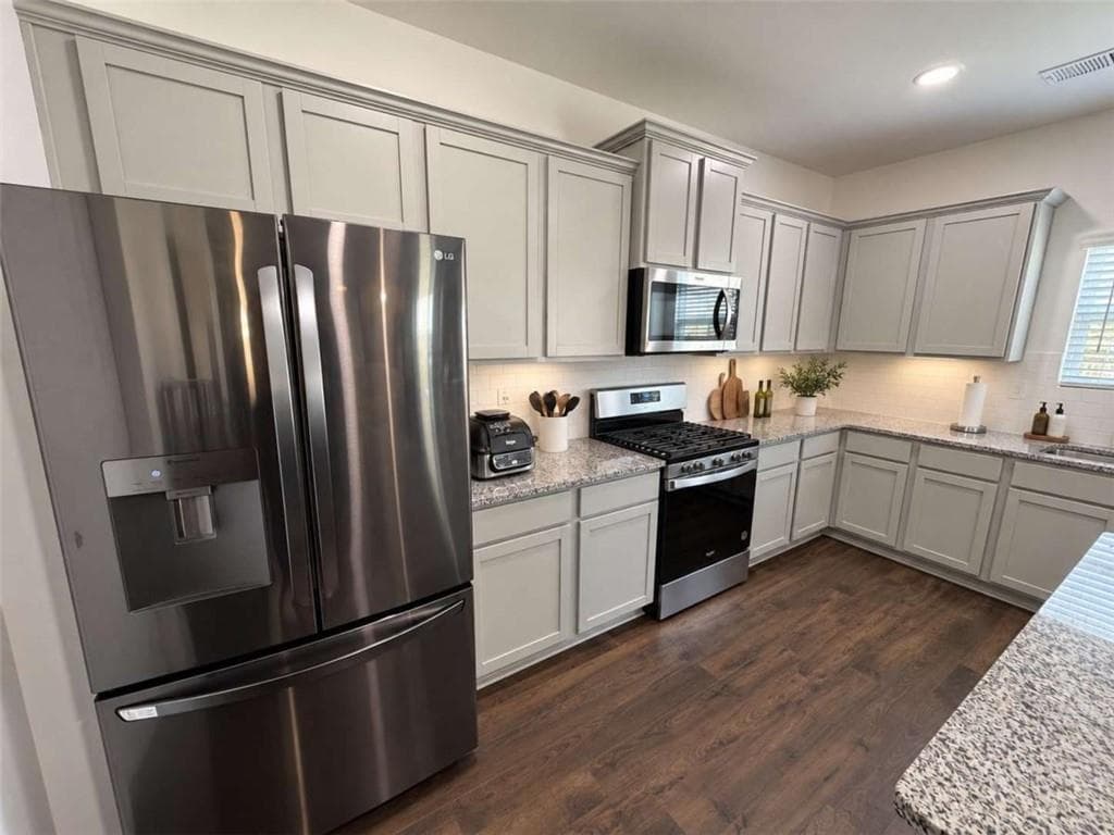 4 bedroom, 4 bathroom, 2,852 sq ft single family residence for rent at 649 Azalea Bloom Drive, Loganville, GA 30052 for $2,750 a month — photo 9