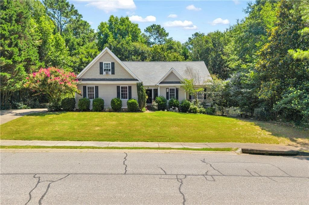 4 bedroom, 2 bathroom, 1,755 sq ft single family residence for rent at 905 Daisy Lane, Athens, GA 30605 for $2,300 a month — photo 1 of 36
