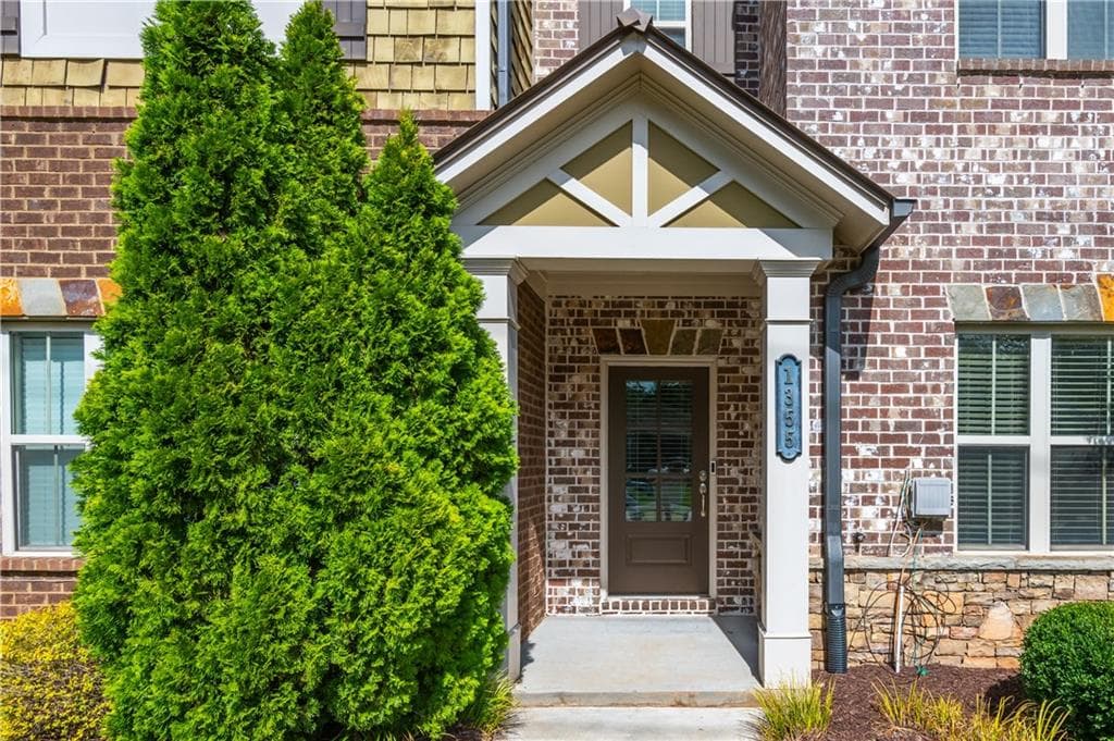 3 bedroom, 4 bathroom, 2,214 sq ft townhouse for sale at 1355 Hawthorne Avenue, Smyrna, GA 30080 — photo 4