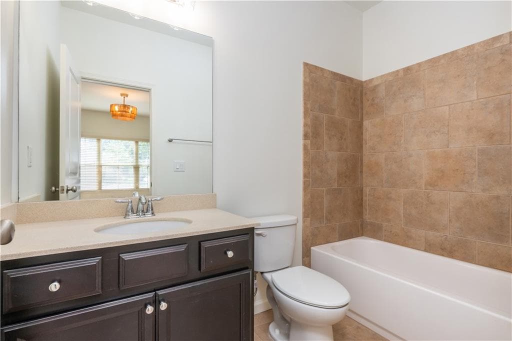 3 bedroom, 4 bathroom, 2,214 sq ft townhouse for sale at 1355 Hawthorne Avenue, Smyrna, GA 30080 — photo 9