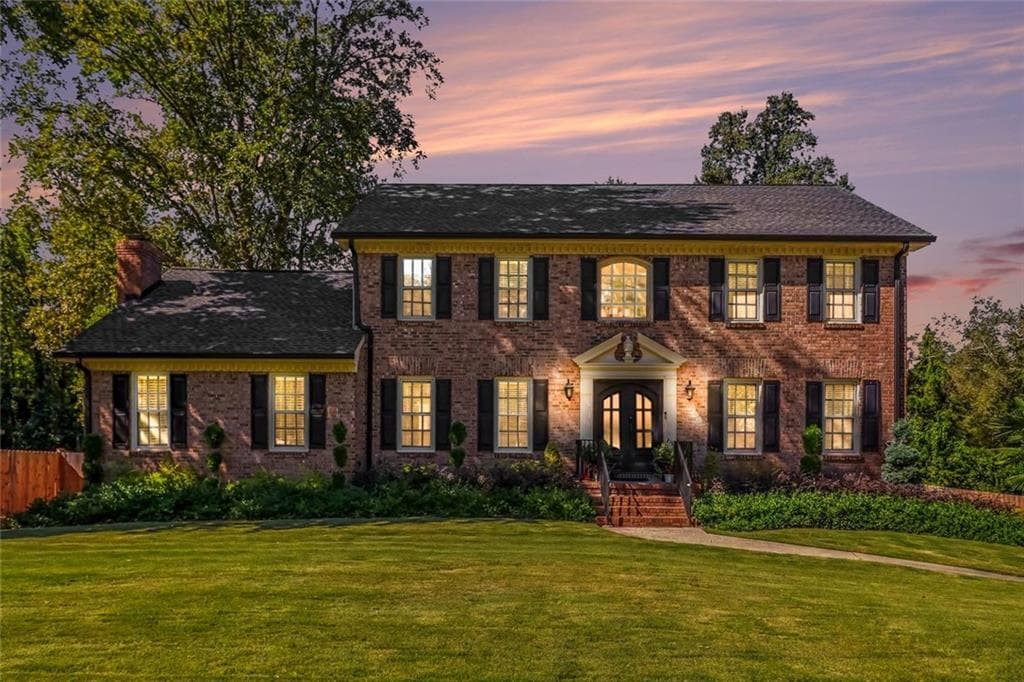 4 bedroom, 4 bathroom, 5,296 sq ft single family residence for rent at 6546 Rosecommon Drive, Peachtree Corners, GA 30092 for $4,300 a month — photo 2