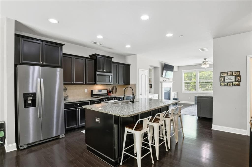 3 bedroom, 4 bathroom, 1,922 sq ft townhouse for rent at 209 Aventine Lane, Smyrna, GA 30082 for $2,950 a month — photo 7