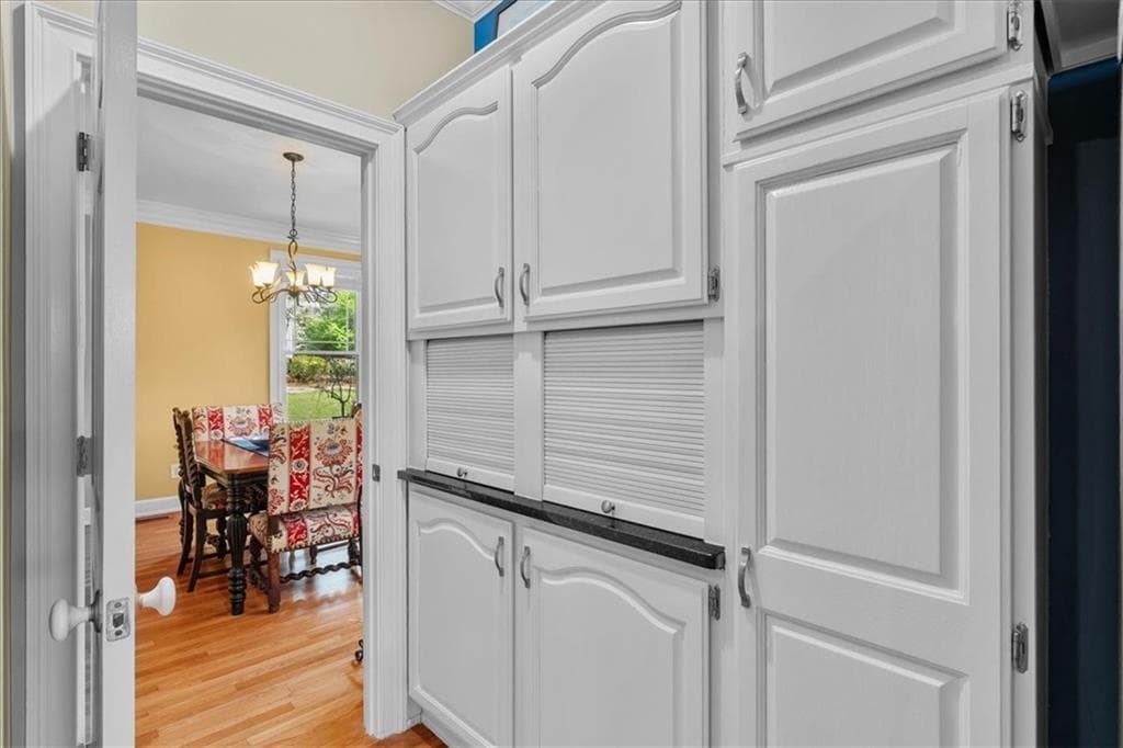 3 bedroom, 3 bathroom, 2,526 sq ft single family residence for rent at 361 Delmont Drive, Atlanta, GA 30305 for $5,000 a month — photo 9