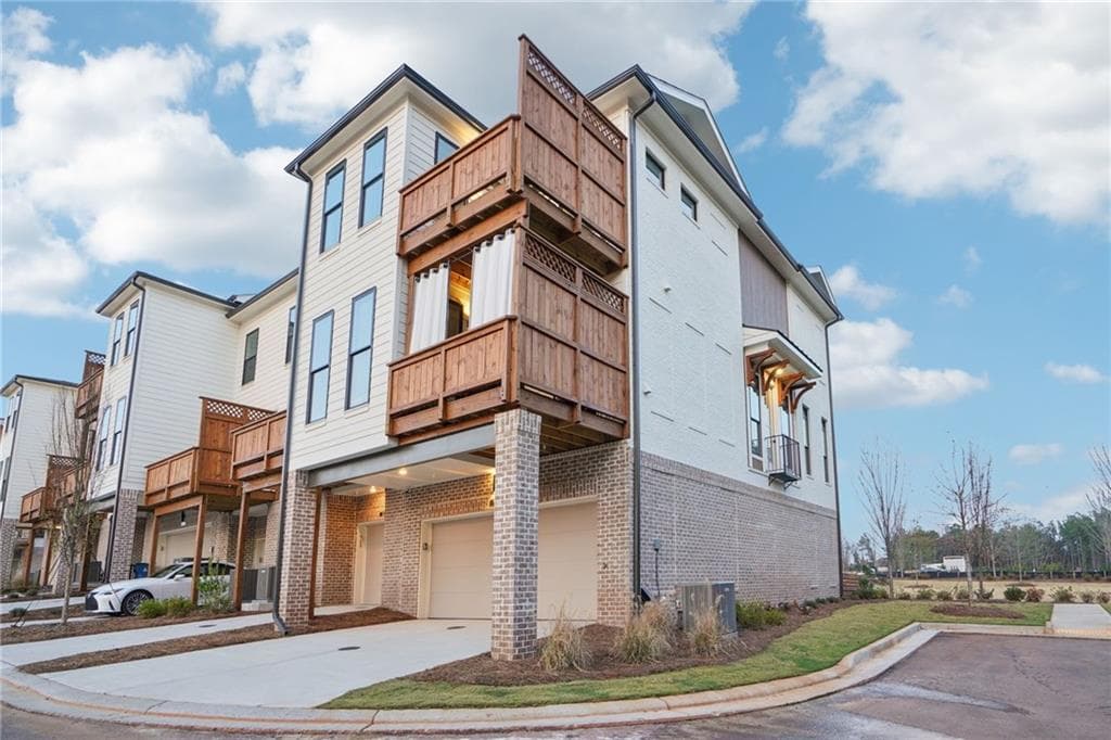 3 bedroom, 3 bathroom, 2,176 sq ft townhouse for sale at 3542 Brightmoon Way 45, Duluth, GA 30097 — photo 6