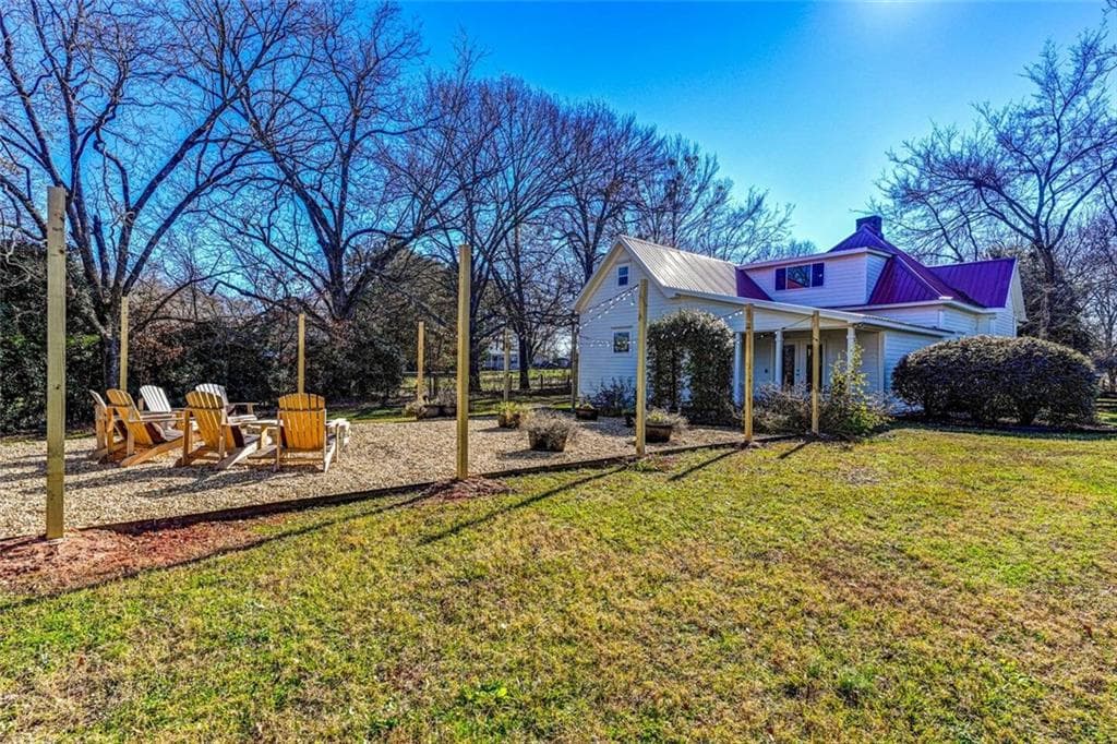 4 bedroom, 4 bathroom, 2,956 sq ft single family residence for rent at 180 Church Street, Maysville, GA 30558 for $2,850 a month — photo 2