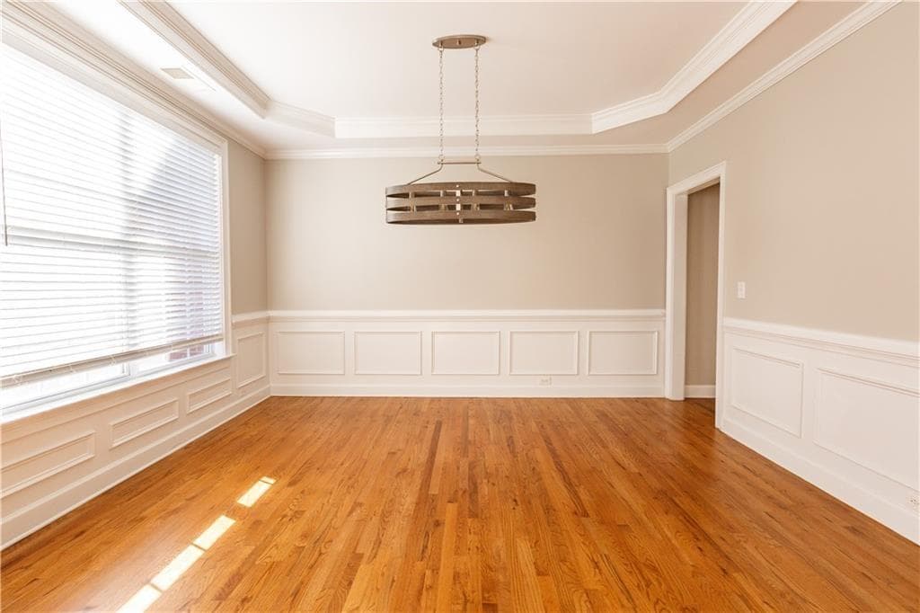 7 bedroom, 5 bathroom, 4,477 sq ft single family residence for rent at 12712 Waterside Drive, Alpharetta, GA 30004 for $4,800 a month — photo 4