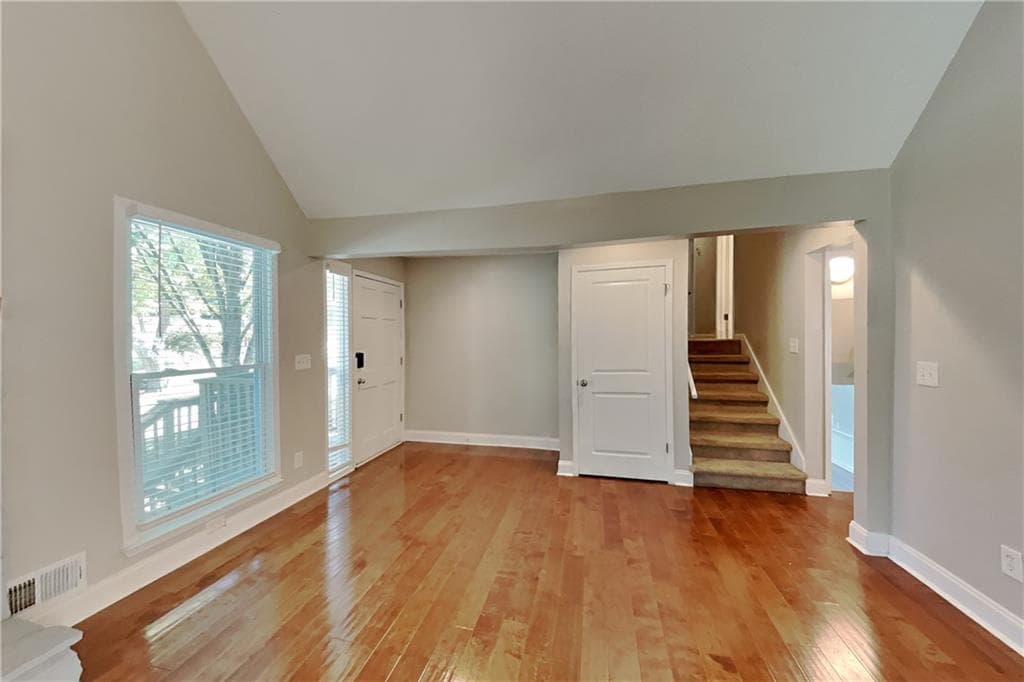 3 bedroom, 2 bathroom, 2,042 sq ft single family residence for rent at 4074 Stephanie Court, Kennesaw, GA 30152 for $2,200 a month — photo 3