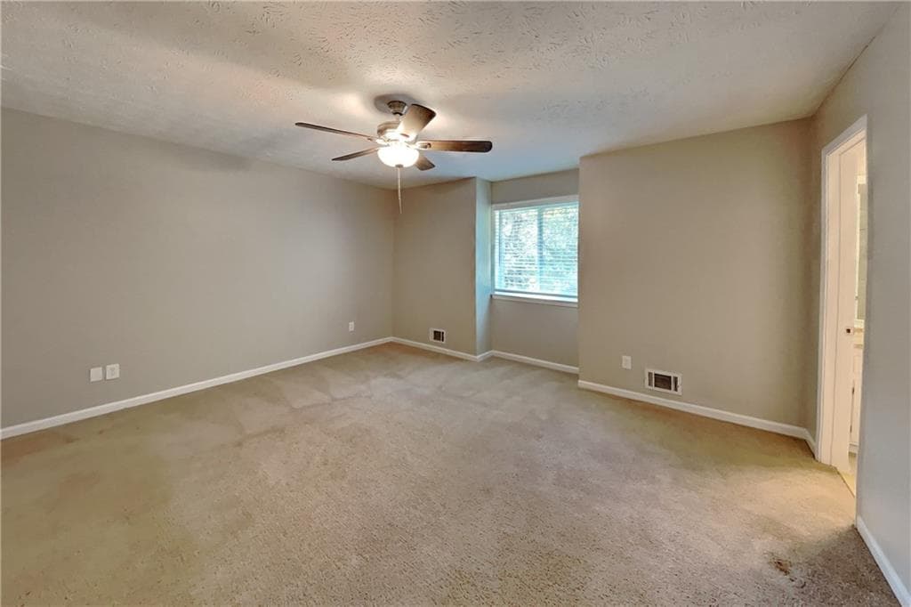 3 bedroom, 2 bathroom, 2,042 sq ft single family residence for rent at 4074 Stephanie Court, Kennesaw, GA 30152 for $2,200 a month — photo 9