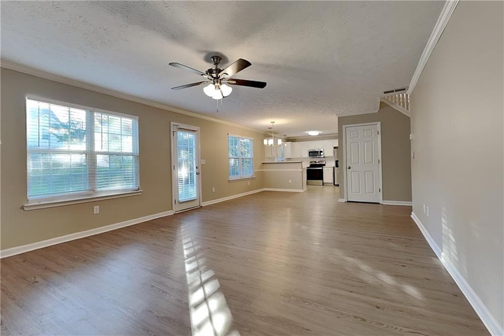 4 bedroom, 3 bathroom, 1,920 sq ft single family residence for rent at 1685 Stephens Pond View, Loganville, GA 30052 for $2,175 a month — photo 2