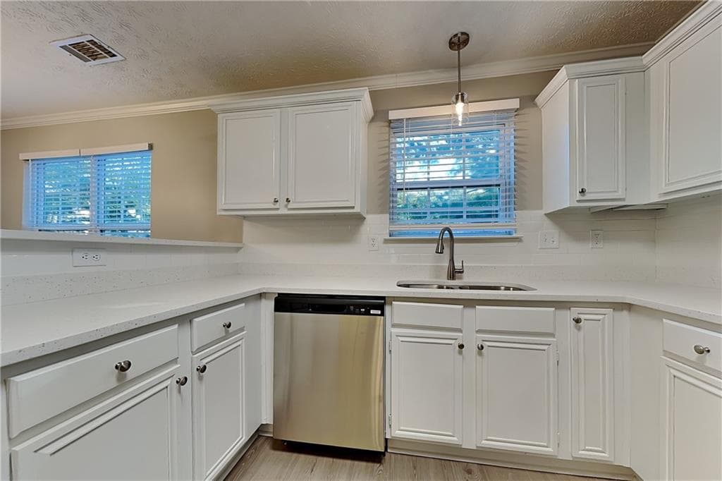 4 bedroom, 3 bathroom, 1,920 sq ft single family residence for rent at 1685 Stephens Pond View, Loganville, GA 30052 for $2,175 a month — photo 4