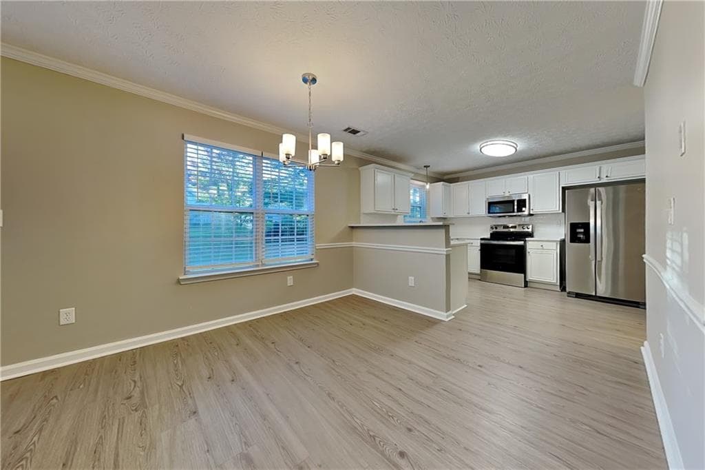 4 bedroom, 3 bathroom, 1,920 sq ft single family residence for rent at 1685 Stephens Pond View, Loganville, GA 30052 for $2,175 a month — photo 6