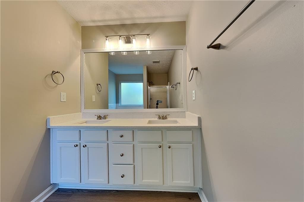 4 bedroom, 3 bathroom, 1,920 sq ft single family residence for rent at 1685 Stephens Pond View, Loganville, GA 30052 for $2,175 a month — photo 9