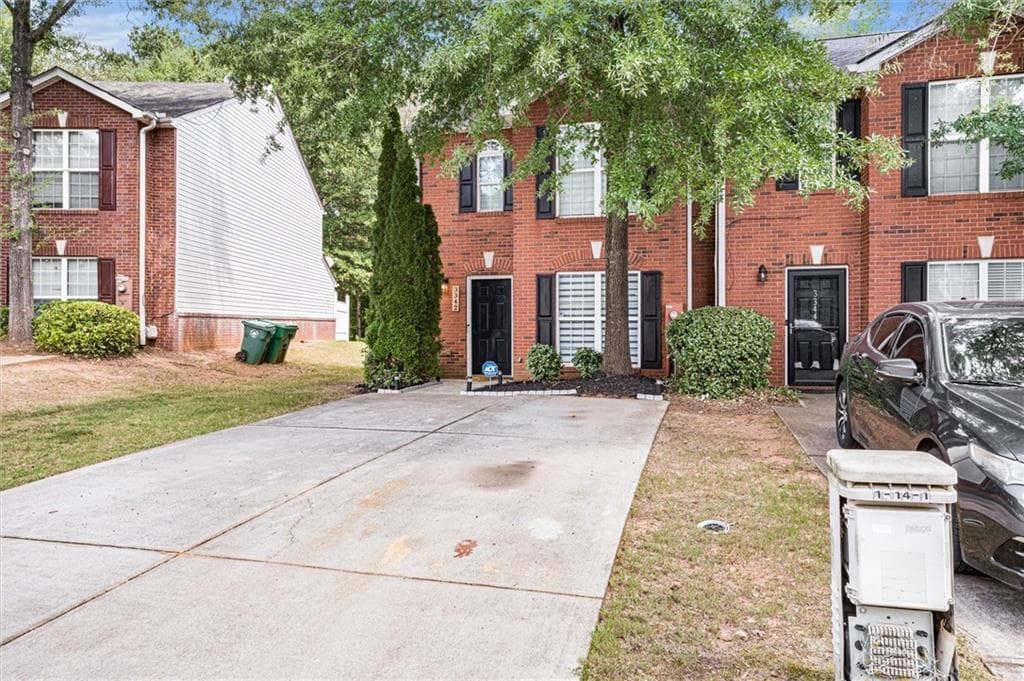 3 bedroom, 3 bathroom, 1,560 sq ft townhouse for rent at 3342 Waldrop Trail, Decatur, GA 30034 for $1,799 a month — photo 2