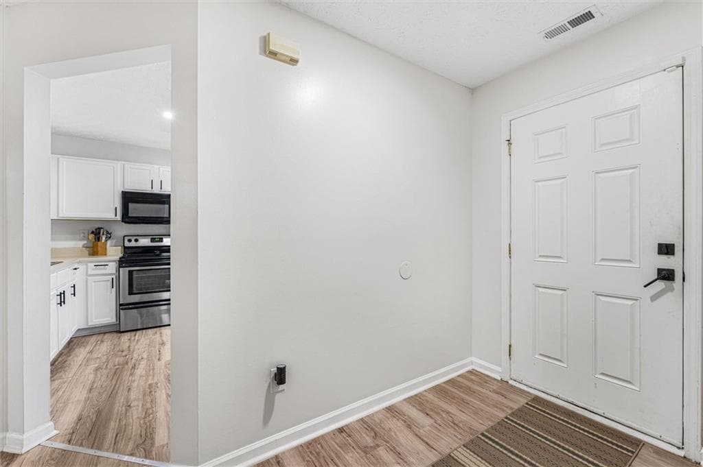 3 bedroom, 3 bathroom, 1,560 sq ft townhouse for rent at 3342 Waldrop Trail, Decatur, GA 30034 for $1,799 a month — photo 7