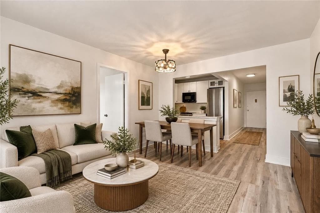 1 bedroom, 1 bathroom, 660 sq ft condominium for sale at 215 Piedmont Avenue 310, Atlanta, GA 30308 — photo 9