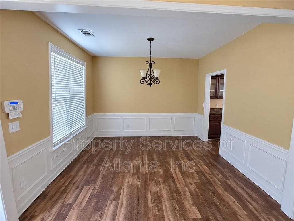 4 bedroom, 3 bathroom, 2,436 sq ft single family residence for rent at 4393 Sugar Maple Drive, Acworth, GA 30101 for $2,250 a month — photo 7