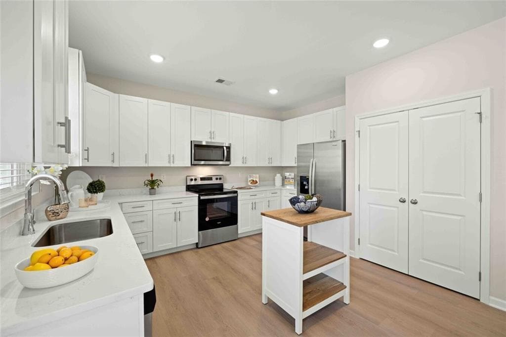 5 bedroom, 3 bathroom, 2,350 sq ft single family residence for rent at 3489 Fairview Road Magnolia, Covington, GA 30016 for $2,815 a month — photo 4