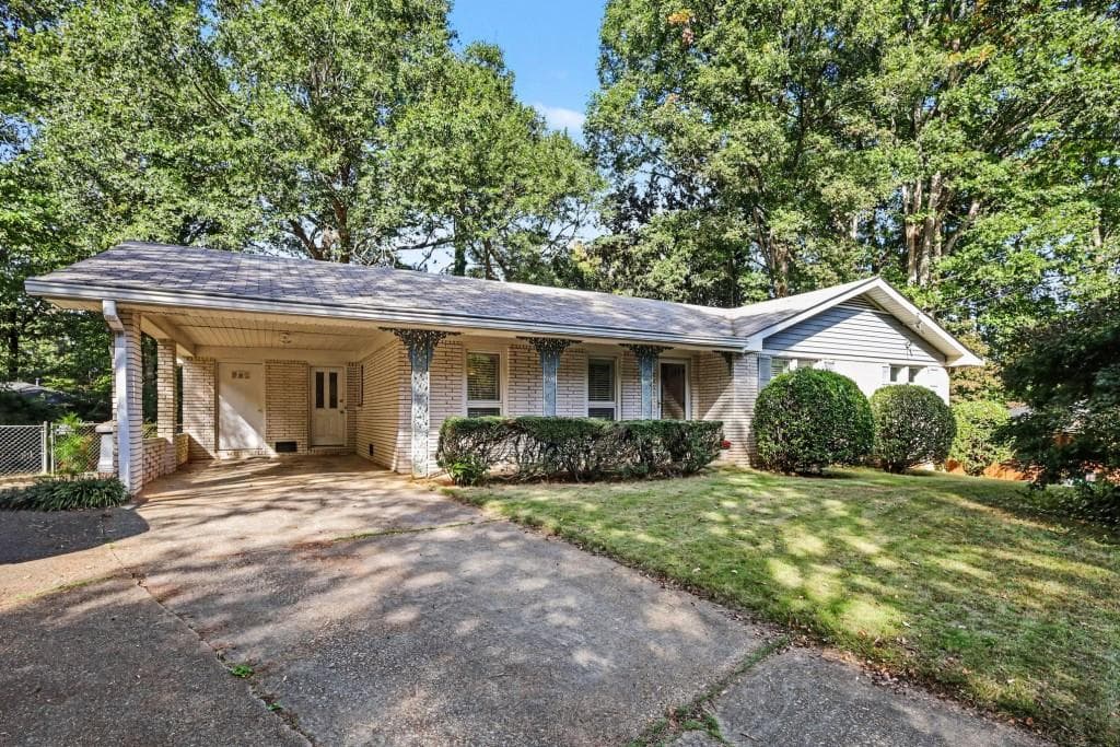 3 bedroom, 2 bathroom, 1,293 sq ft single family residence for sale at 1456 Juneau Court, Tucker, GA 30084
