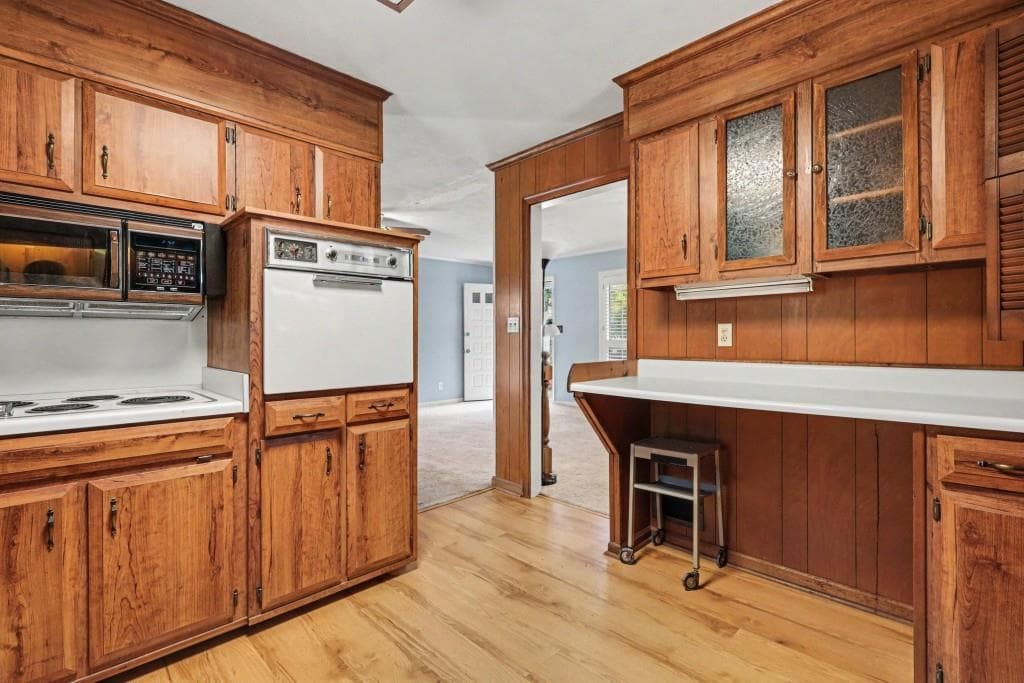 3 bedroom, 2 bathroom, 1,293 sq ft single family residence for sale at 1456 Juneau Court, Tucker, GA 30084 — photo 5