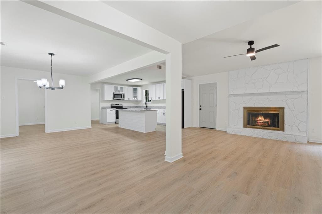 3 bedroom, 2 bathroom, 1,808 sq ft single family residence for sale at 419 Marcella Avenue, Sharpsburg, GA 30277 — photo 5