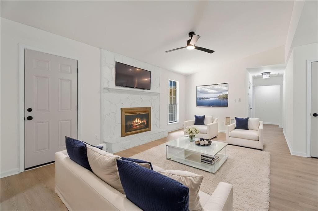 3 bedroom, 2 bathroom, 1,808 sq ft single family residence for sale at 419 Marcella Avenue, Sharpsburg, GA 30277 — photo 6