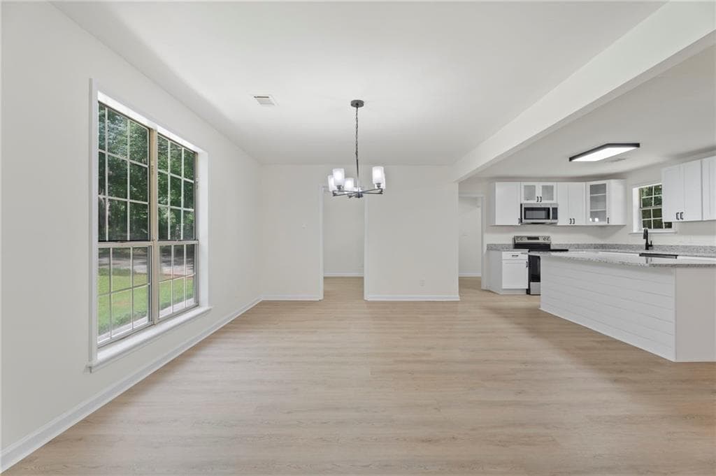 3 bedroom, 2 bathroom, 1,808 sq ft single family residence for sale at 419 Marcella Avenue, Sharpsburg, GA 30277 — photo 10