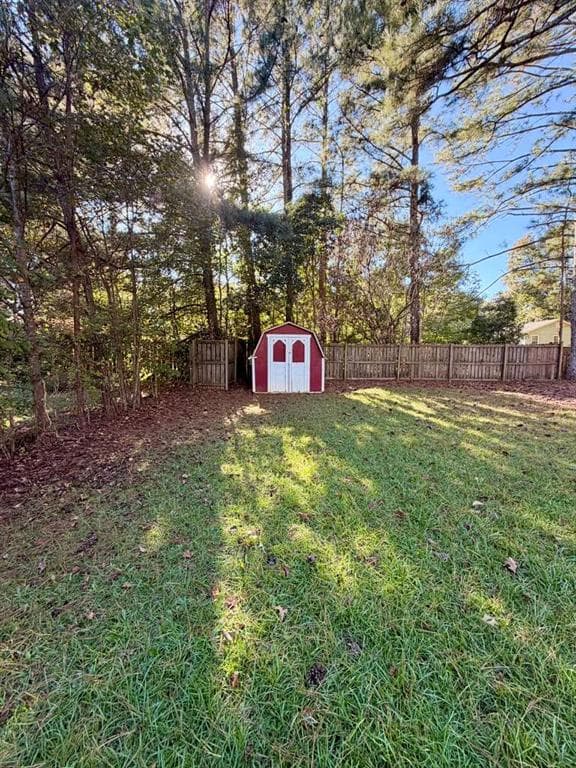 3 bedroom, 2 bathroom, 1,180 sq ft single family residence for sale at 3465 Stallion Court, Powder Springs, GA 30127 — photo 9