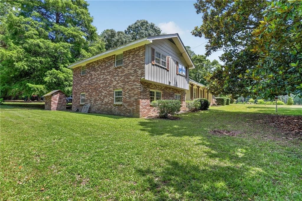 4 bedroom, 4 bathroom single family residence for sale at 3333 Jonesboro Road, South Fulton, GA 30213 — photo 8
