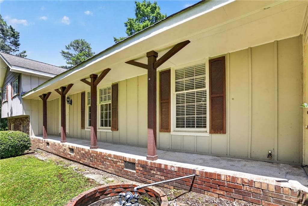 4 bedroom, 4 bathroom single family residence for sale at 3333 Jonesboro Road, South Fulton, GA 30213 — photo 10