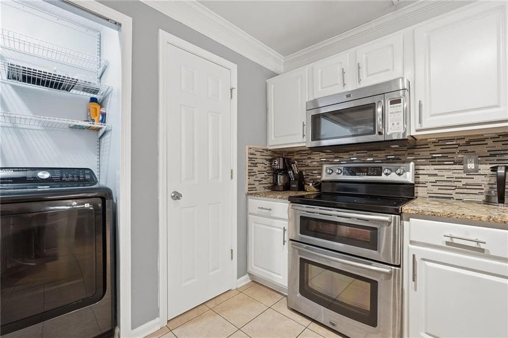 3 bedroom, 3 bathroom, 1,560 sq ft single family residence for rent at 2225 Charleston Pointe, Atlanta, GA 30316 for $3,000 a month — photo 2