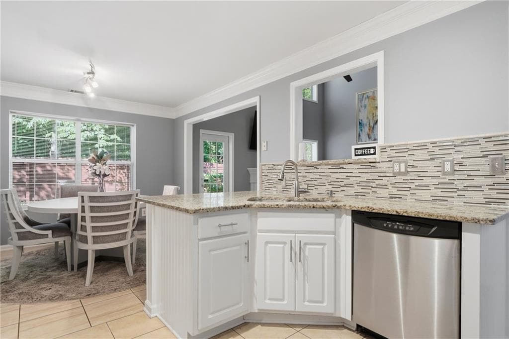 3 bedroom, 3 bathroom, 1,560 sq ft single family residence for rent at 2225 Charleston Pointe, Atlanta, GA 30316 for $3,000 a month — photo 3