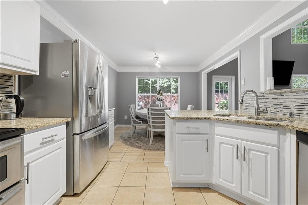 3 bedroom, 3 bathroom, 1,560 sq ft single family residence for rent at 2225 Charleston Pointe, Atlanta, GA 30316 for $3,000 a month — photo 6