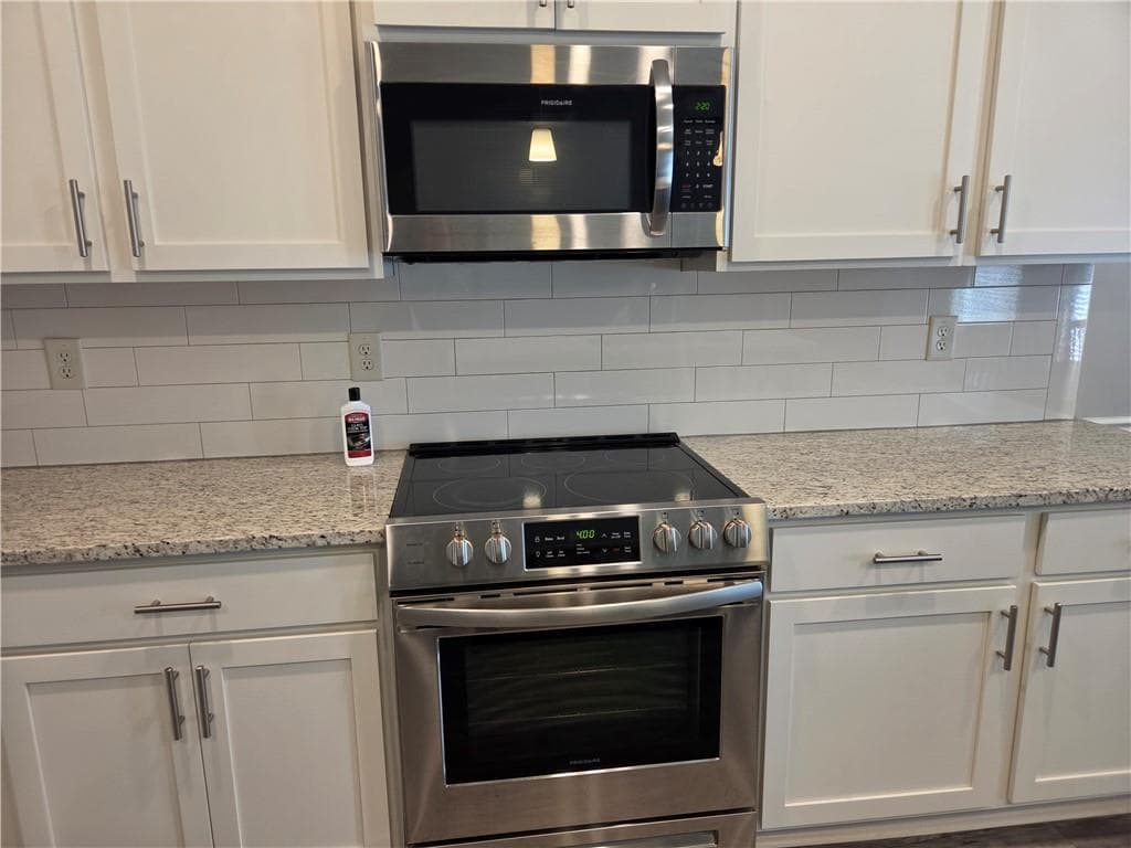 3 bedroom, 3 bathroom, 1,638 sq ft townhouse for rent at 1600 Sugar Glen Court, Lawrenceville, GA 30044 for $2,200 a month — photo 5