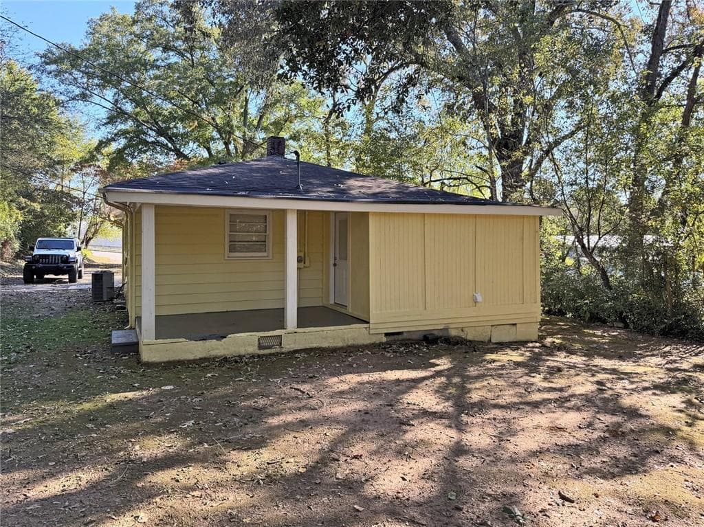 2 bedroom, 1 bathroom, 972 sq ft single family residence for sale at 5525 Highway 53, Tate, GA 30177 — photo 8