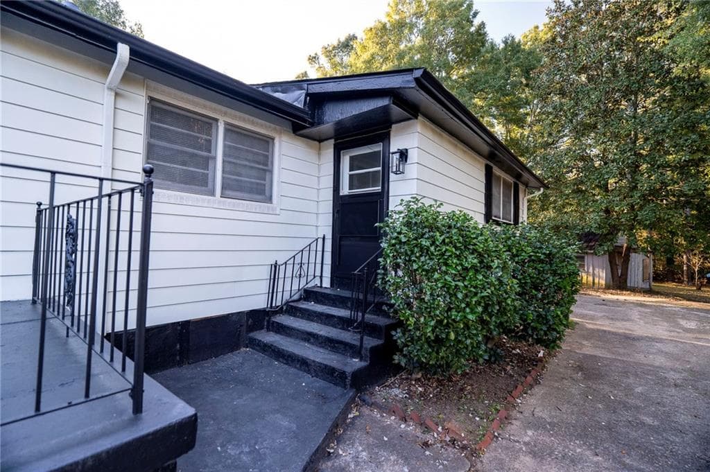 3 bedroom, 2 bathroom, 1,666 sq ft single family residence for rent at 1965 Timothy Road, Athens, GA 30606 for $2,095 a month — photo 3