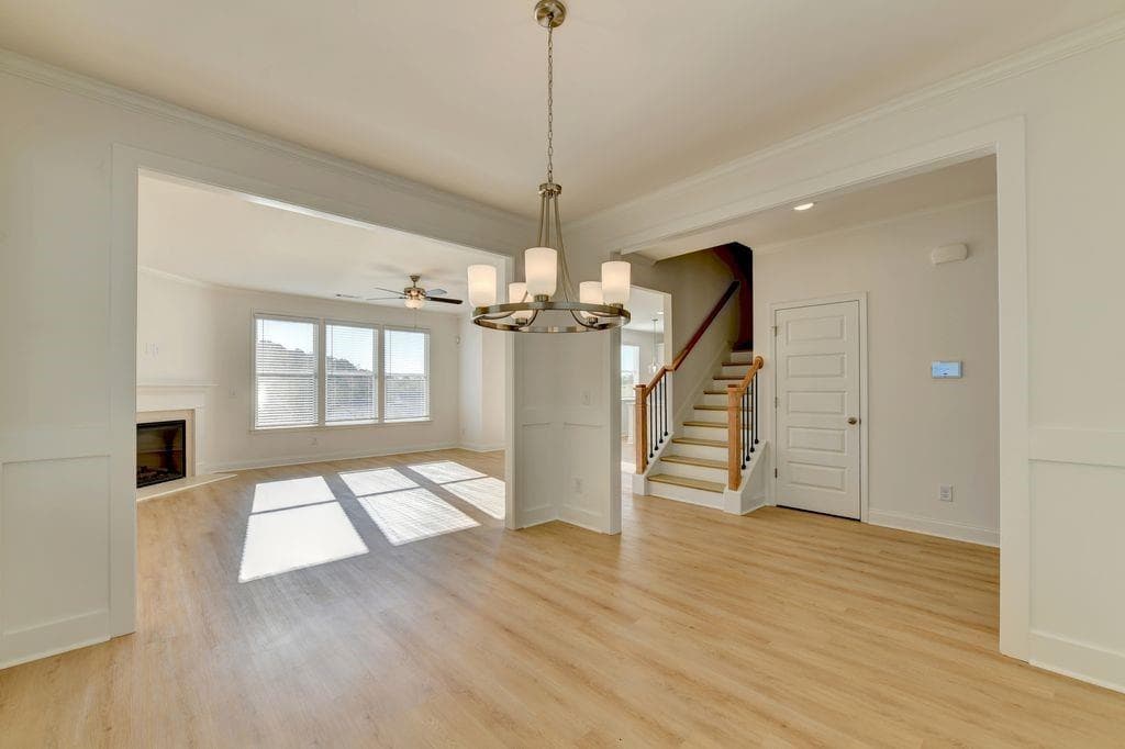5 bedroom, 3 bathroom, 2,551 sq ft single family residence for rent at 7236 Millbrae Walk, Flowery Branch, GA 30542 for $2,400 a month — photo 6