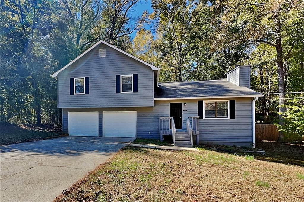 3 bedroom, 2 bathroom, 1,232 sq ft single family residence for rent at 241 Fox Ridge Court, Dallas, GA 30157 for $1,790 a month