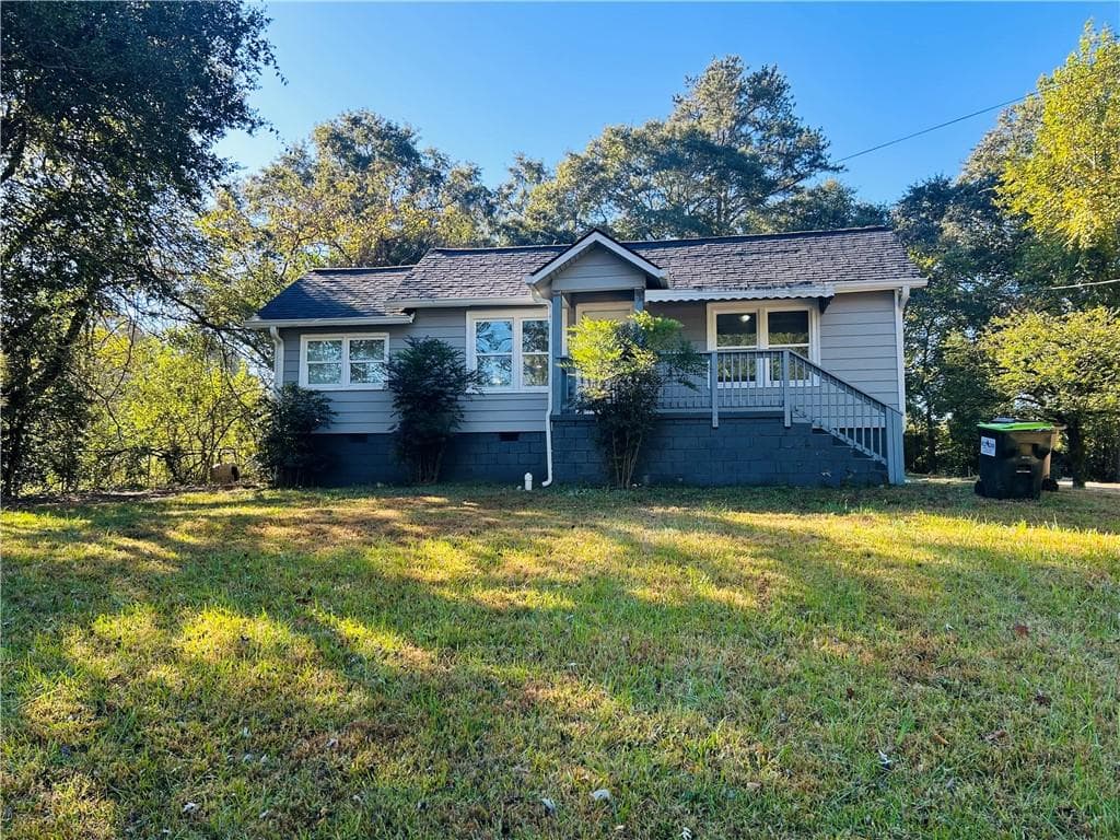 4 bedroom, 2 bathroom, 1,419 sq ft single family residence for rent at 4210 Murray Lake Cir, Forest Park, GA 30297 for $1,800 a month — photo 1 of 1
