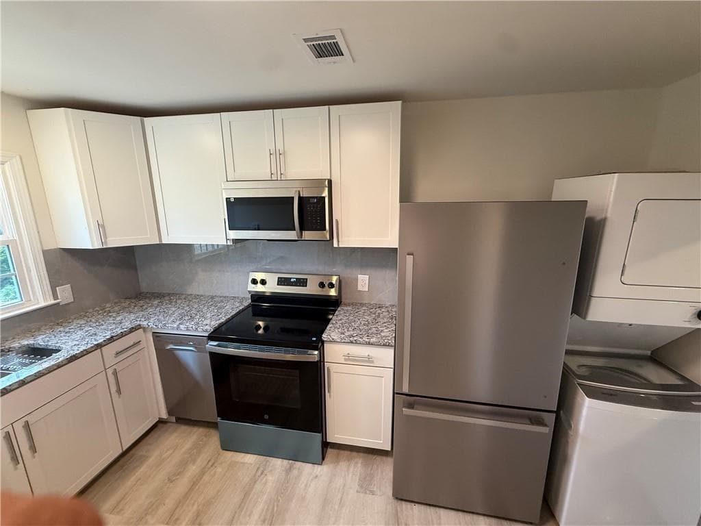 2 bedroom, 3 bathroom, 22,524 sq ft townhouse for rent at 1163 Boulevard, Macon, GA 31211 for $1,250 a month — photo 7