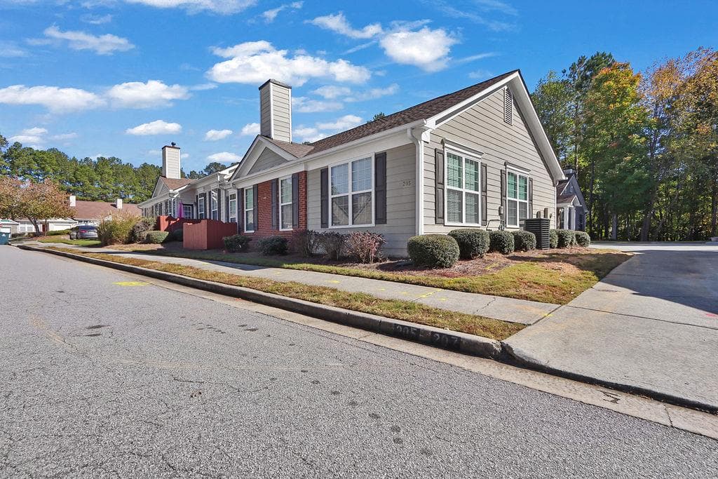 2 bedroom, 2 bathroom, 1,452 sq ft townhouse for sale at 205 Accord Lane, Grayson, GA 30017 — photo 8