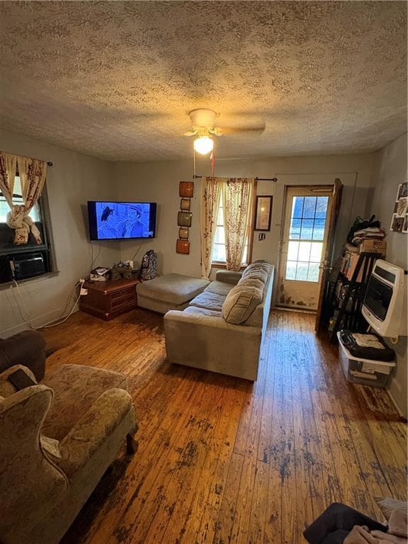 3 bedroom, 2 bathroom, 1,206 sq ft single family residence for sale at 151 Meadow Street, Tallapoosa, GA 30176 — photo 4
