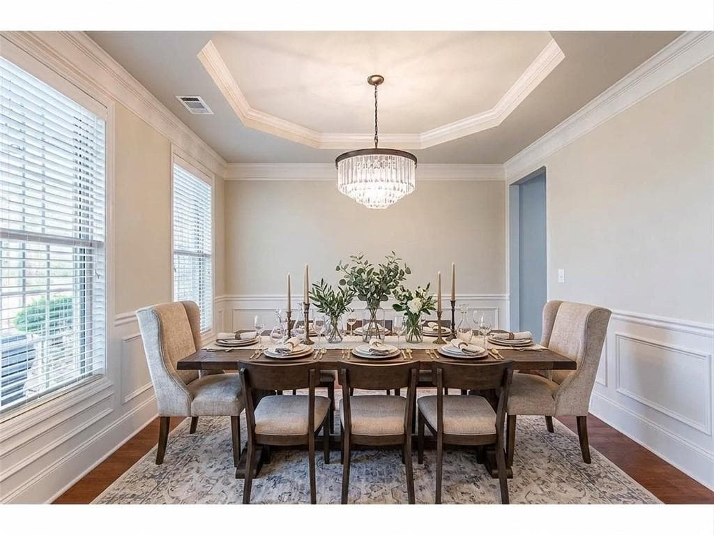 7 bedroom, 5 bathroom, 5,158 sq ft single family residence for rent at 5335 Chestnut Drive, Cumming, GA 30040 for $3,499 a month — photo 3