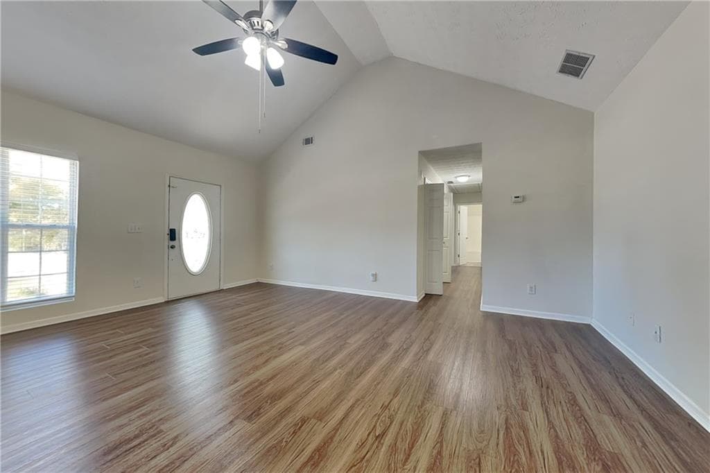 3 bedroom, 2 bathroom, 1,437 sq ft single family residence for rent at 1022 Carriage Way, Loganville, GA 30052 for $1,850 a month — photo 4