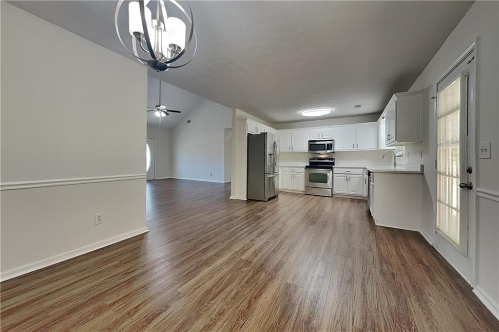 3 bedroom, 2 bathroom, 1,437 sq ft single family residence for rent at 1022 Carriage Way, Loganville, GA 30052 for $1,850 a month — photo 8