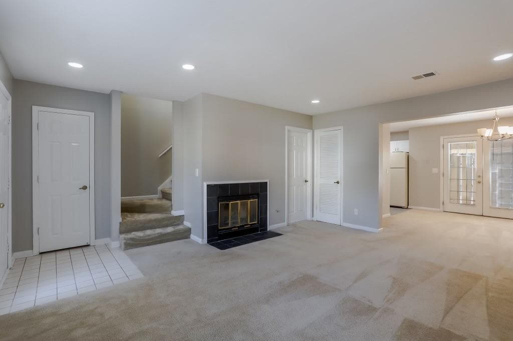 2 bedroom, 3 bathroom, 1,240 sq ft townhouse for rent at 189 Holcomb Ferry Road, Roswell, GA 30076 for $1,700 a month — photo 3
