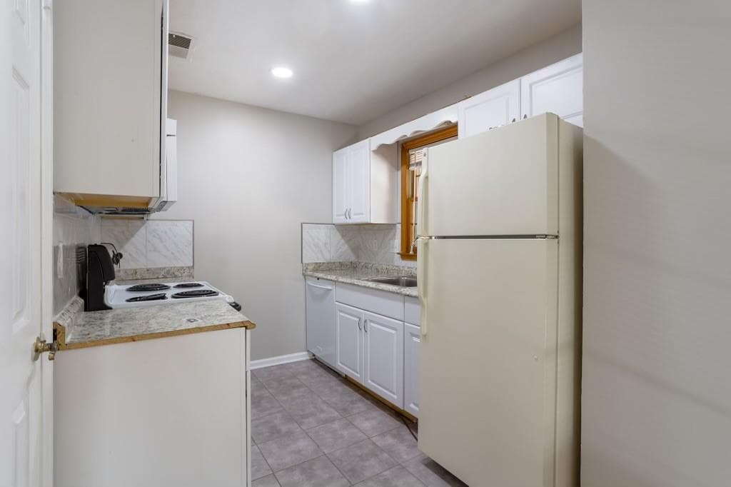2 bedroom, 3 bathroom, 1,240 sq ft townhouse for rent at 189 Holcomb Ferry Road, Roswell, GA 30076 for $1,700 a month — photo 7