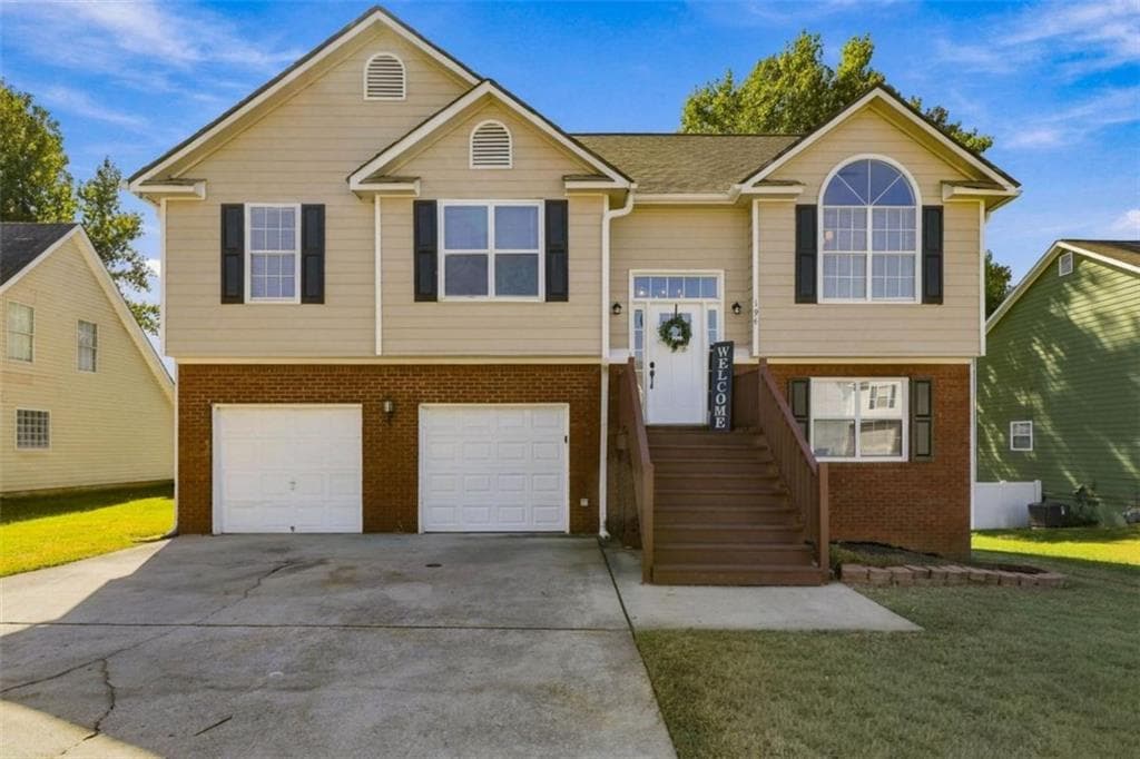 5 bedroom, 3 bathroom, 1,718 sq ft single family residence for sale at 194 Saddleview Trail, Riverdale, GA 30274 — photo 2